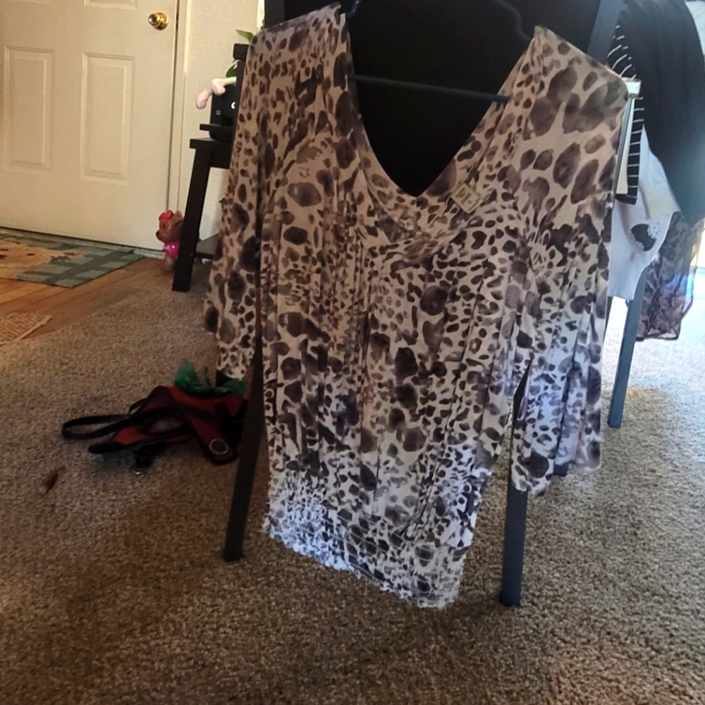Womens size S Shirt
